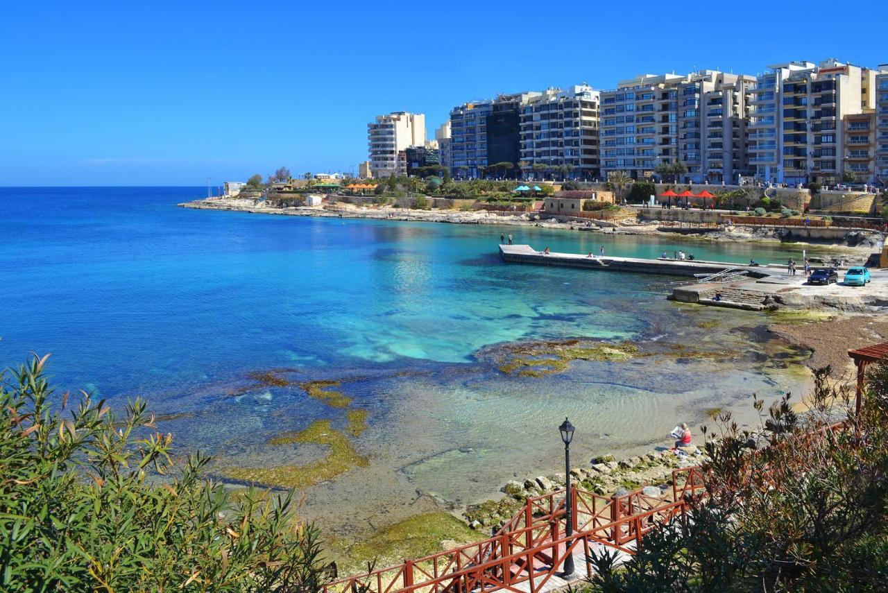 Modern Apartment Steps From Balluta Bay Sliema Exterior foto