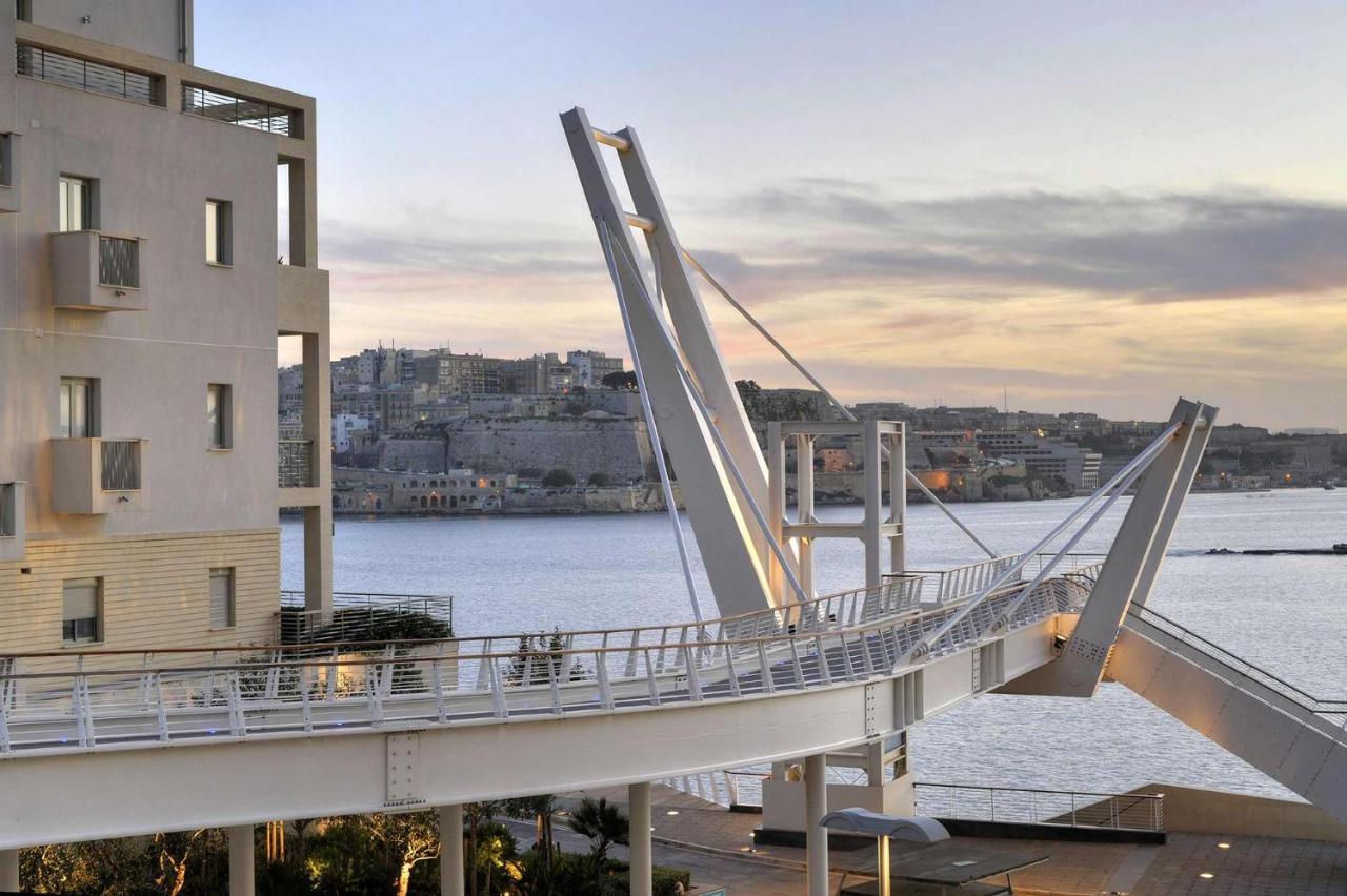 Modern Apartment Steps From Balluta Bay Sliema Exterior foto